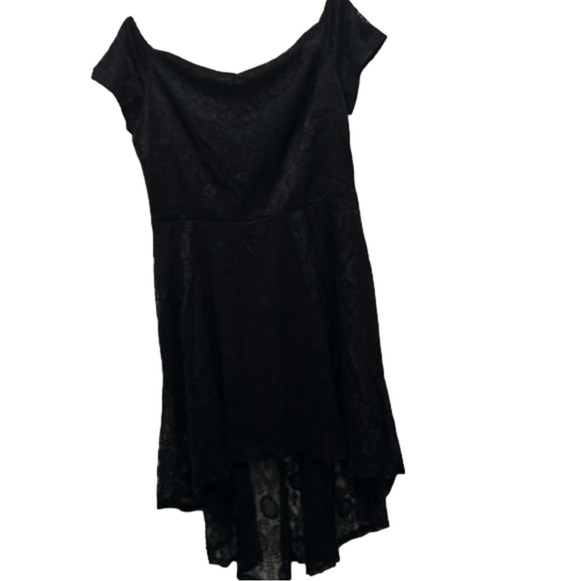 Black lace dress off the shoulder 2X - Picture 2 of 11